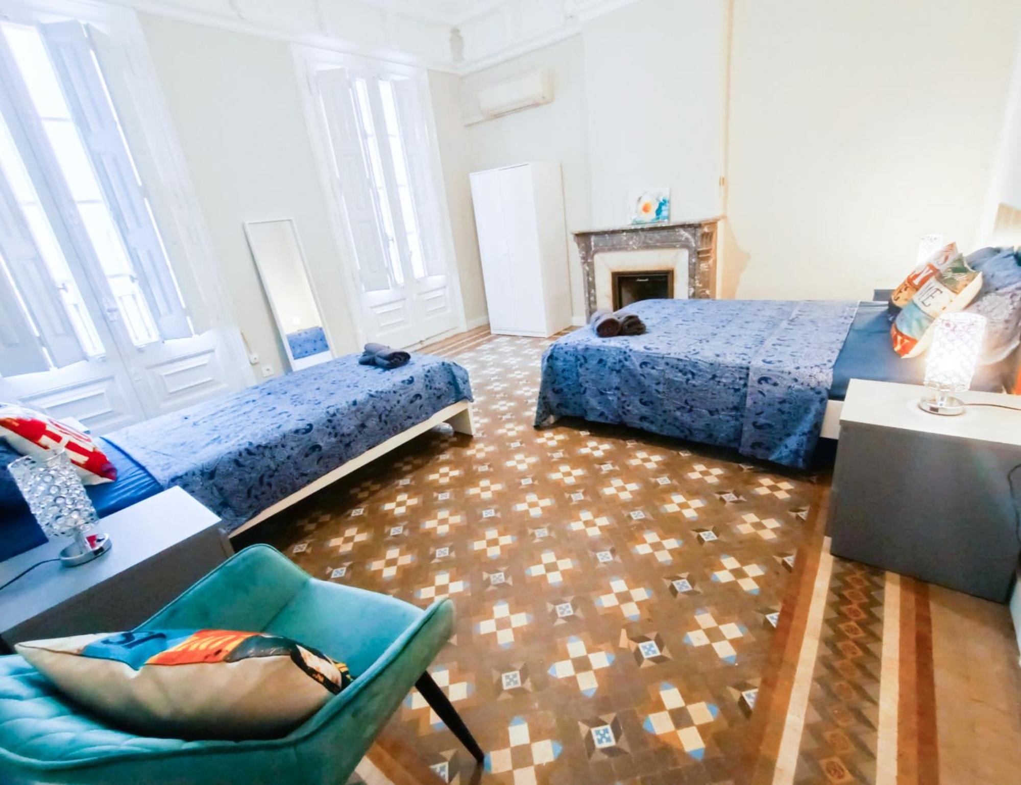 Private Rooms By Plaza Catalunya Barcelona Ngoại thất bức ảnh