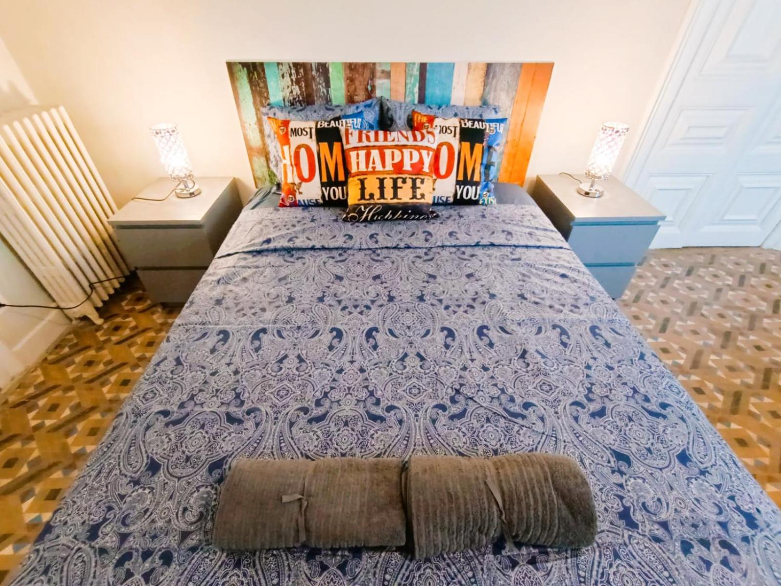 Private Rooms By Plaza Catalunya Barcelona Ngoại thất bức ảnh