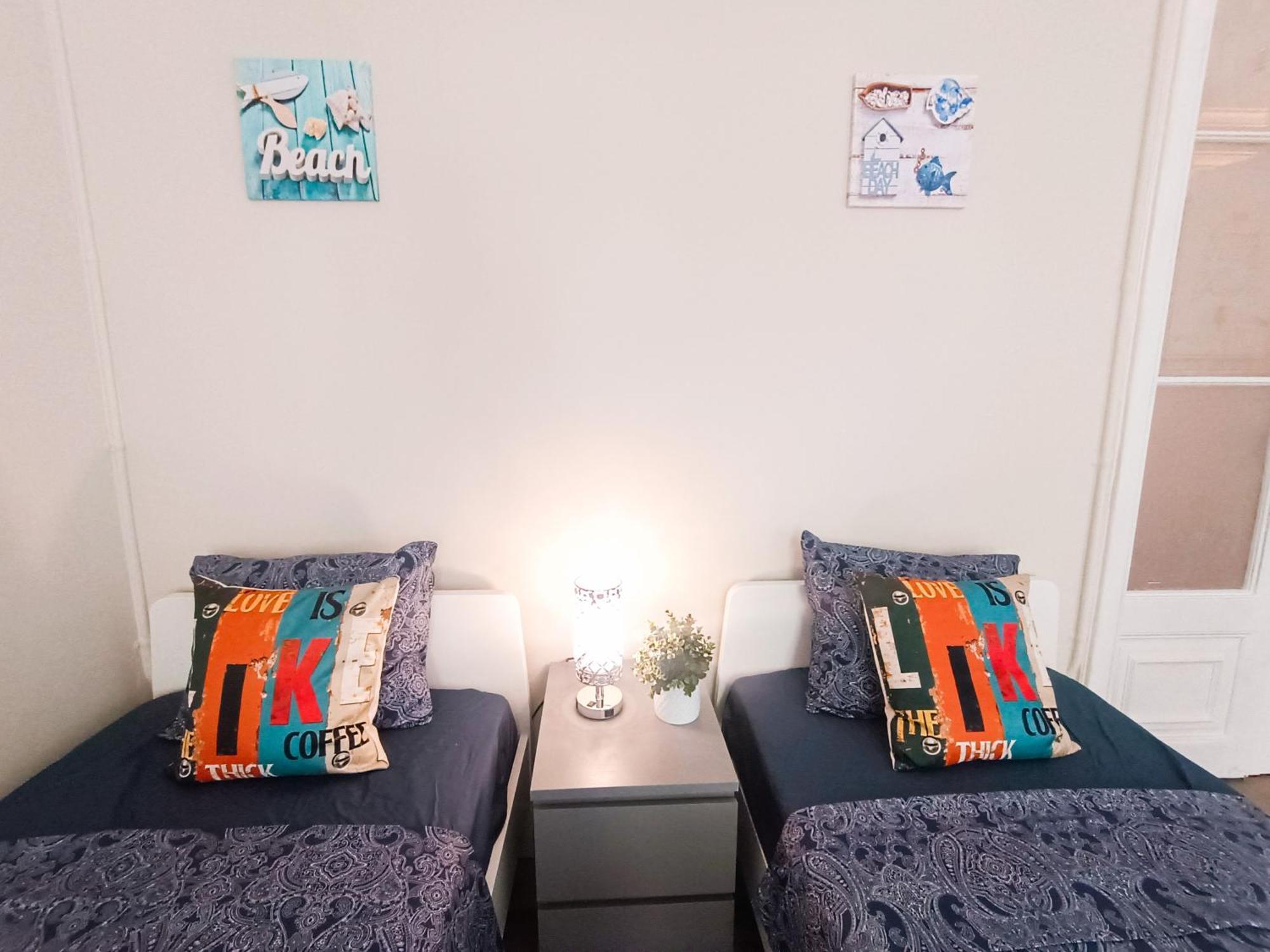 Private Rooms By Plaza Catalunya Barcelona Ngoại thất bức ảnh