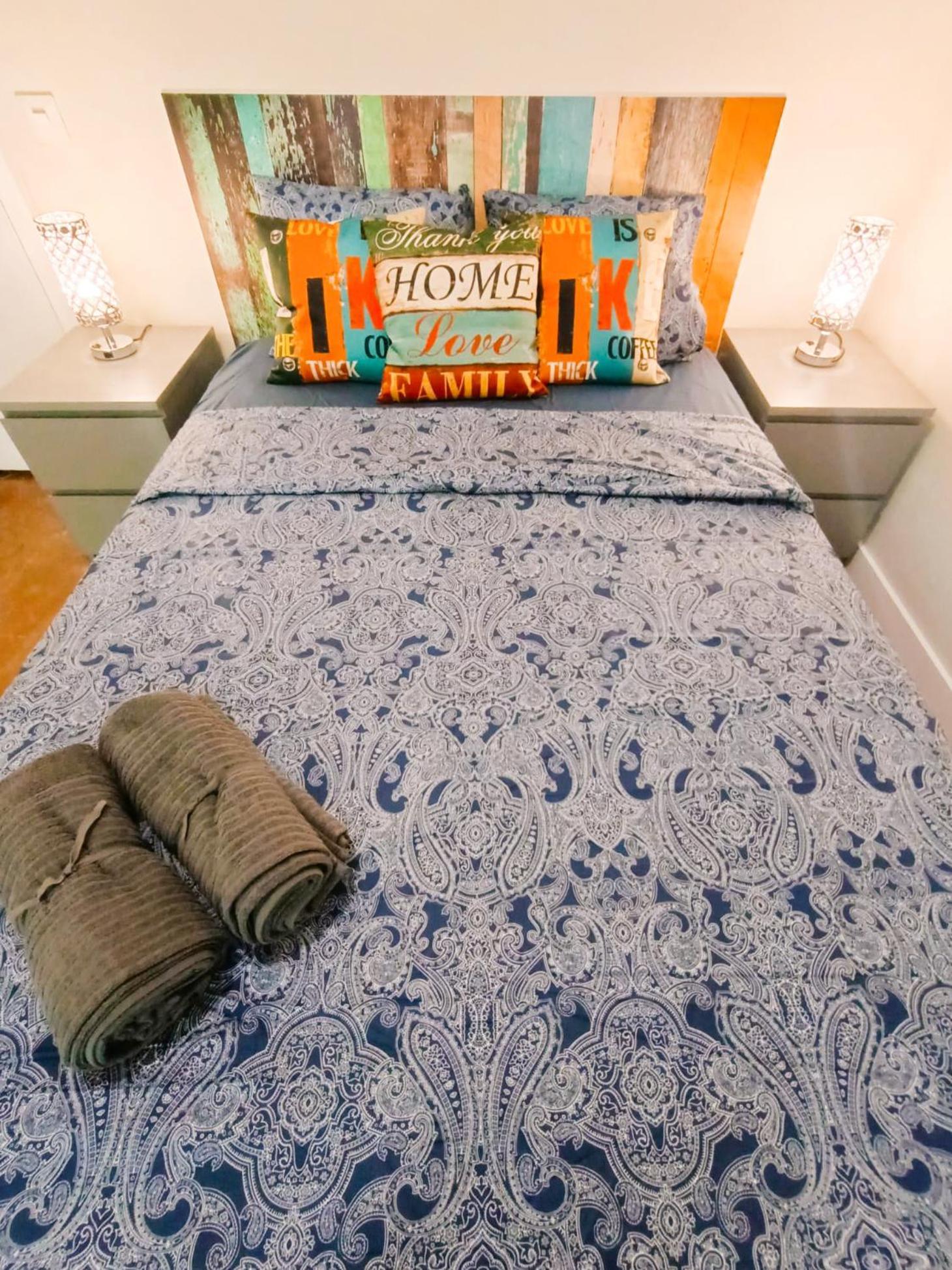 Private Rooms By Plaza Catalunya Barcelona Ngoại thất bức ảnh