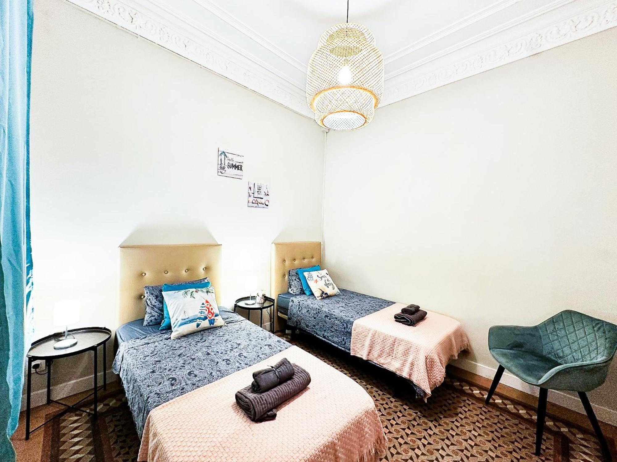 Private Rooms By Plaza Catalunya Barcelona Ngoại thất bức ảnh